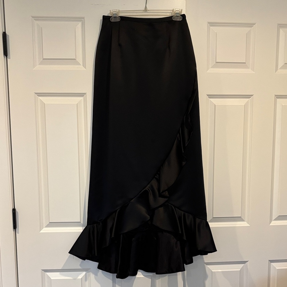 Kay Unger Black Asymmetrical Ruffle Skirt